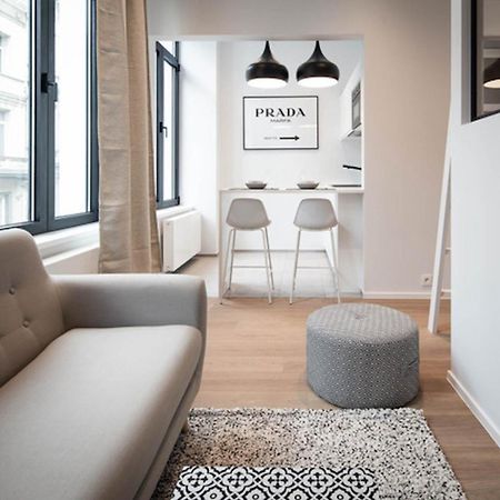 Studios Fully Equipped Near Place Stephanie Bruxelas Exterior foto
